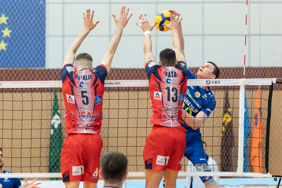 CSM Arcada - SCMU Craiova, dispută pentru Supercupa de volei masculin