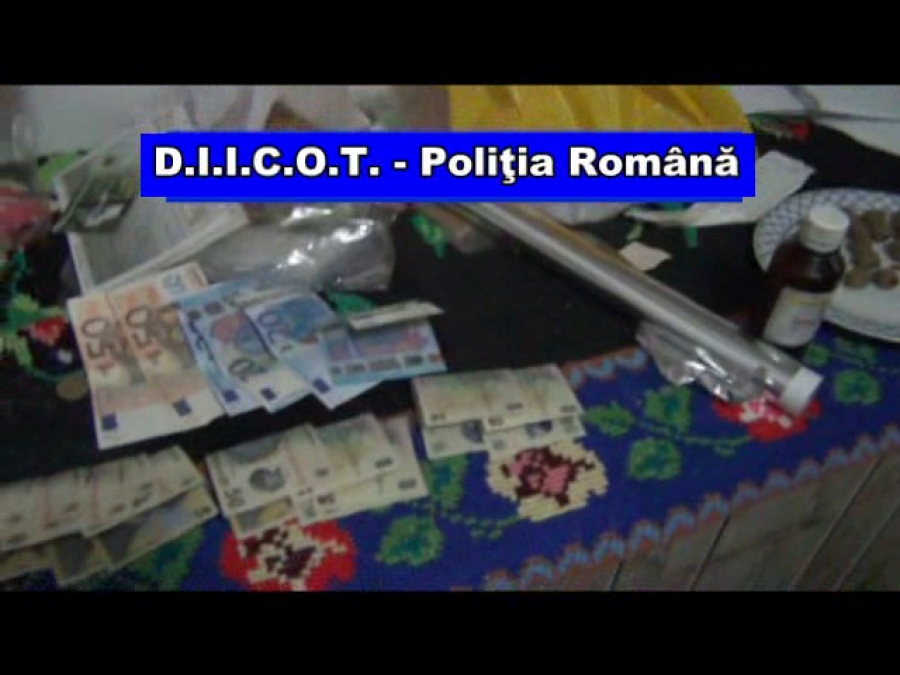 Anchetă la DIICOT | Arestat la domiciliu, a continuat să vândă droguri