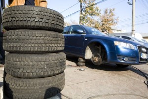 Operaţiunea &quot;Cauciucuri de iarnă&quot; - Timp pierdut, bani şi nervi 