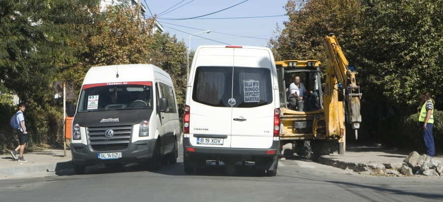 Circulaţie restricţionată pe strada Oltului