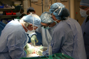 Primul transplant renal la un pacient cu HIV