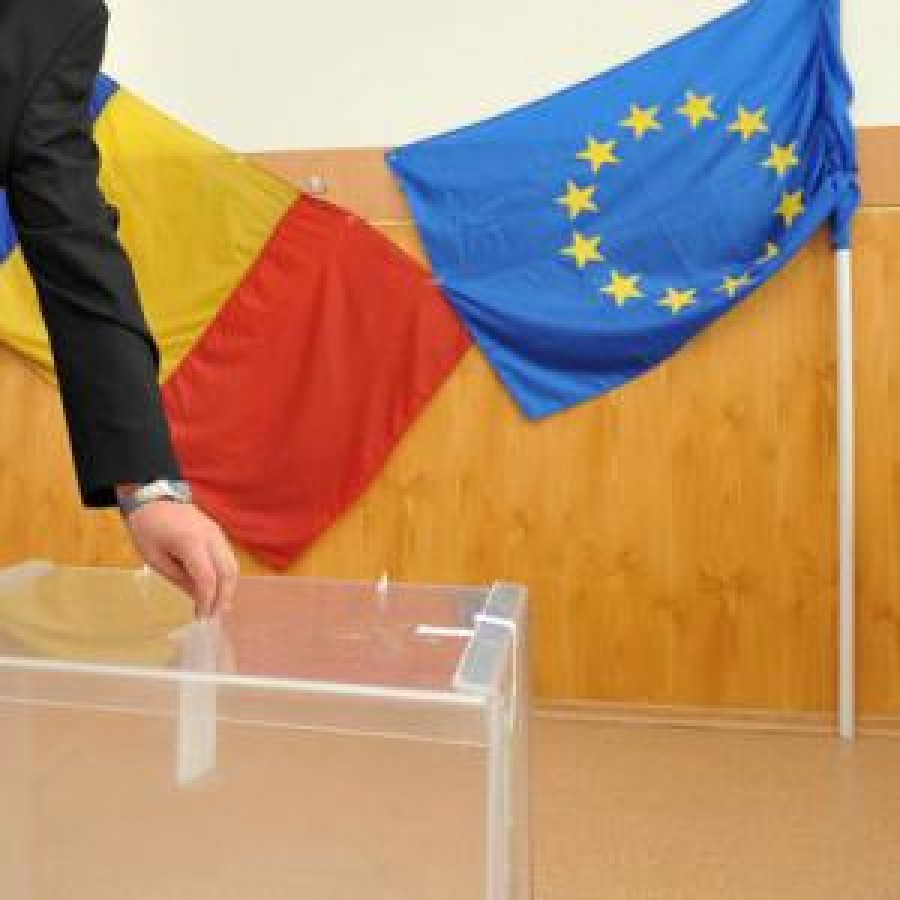 Posibil absenteism record la europarlamentare în România din cauza clientelismului şi corupţiei