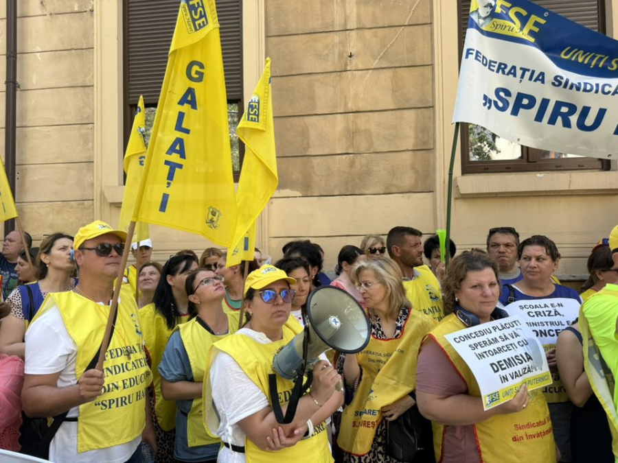 Profesorii, pentru a cincea zi în stradă împotriva noii legi a Educației