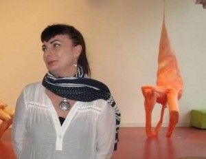Sculptoriţa Elena Ilash expune la Paris: „Galaţiul, un cuib din care a trebuit să zbor”