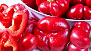Gogoşarii roşii au o cantitate mai mare de licopen şi de vitamina C.