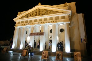 Festival la Dramaticul gălăţean - Teatrul bate criza, prin comedie