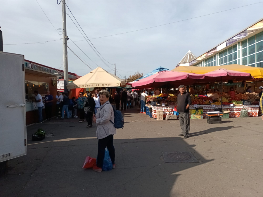 Murăturile și varza acră, un lux pentru mulți dintre gălățeni (FOTO)