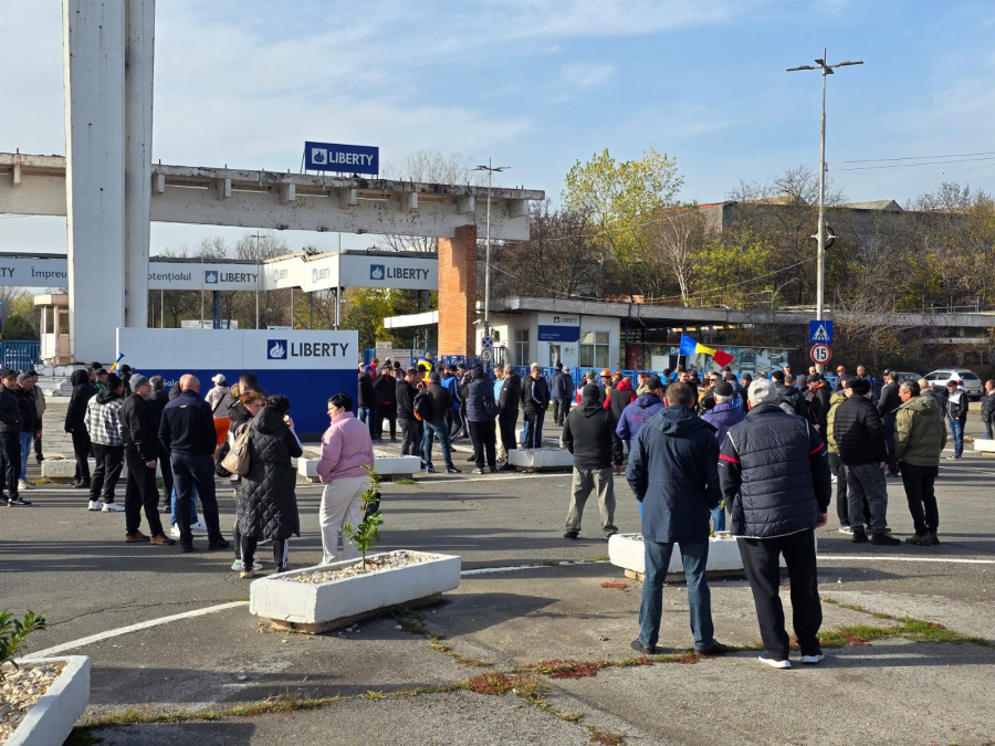 Un nou protest la poarta Combinatului Liberty Galaţi (FOTO - VIDEO)