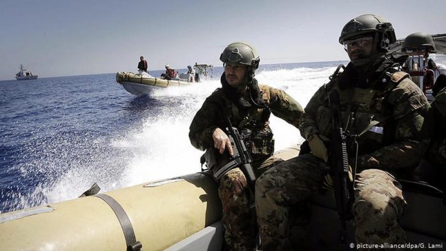 Patrule UE în Marea Mediterană pentru stoparea traficului de arme