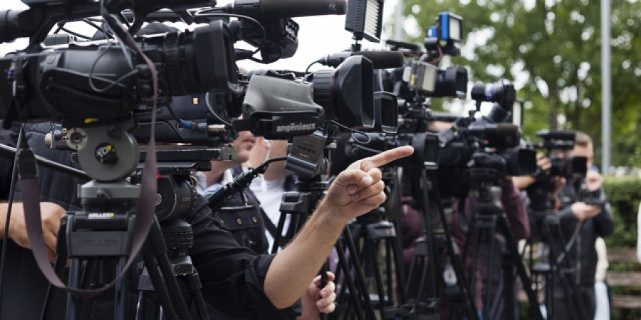 PSD și PNL au cheltuit nouă milioane de euro pe publicitate