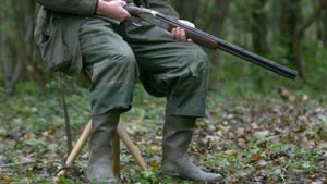 Braconierii atacă din nou fondurile de vânătoare! Animale moarte găsite în maşina unei firme