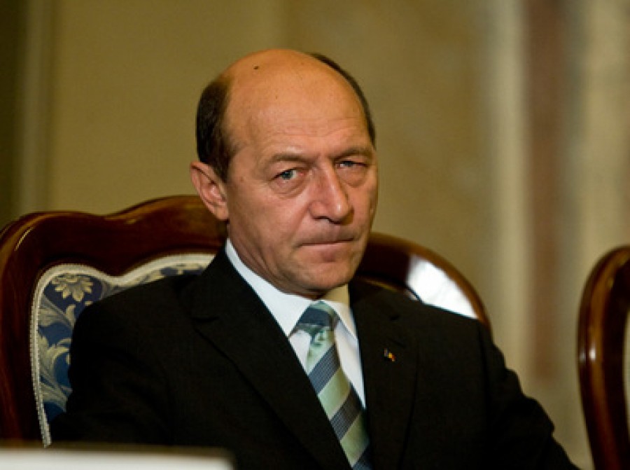 Băsescu: Nu avem soluţii, trebuie ca acordul interguvernamental să fie adoptat prin Constituţie