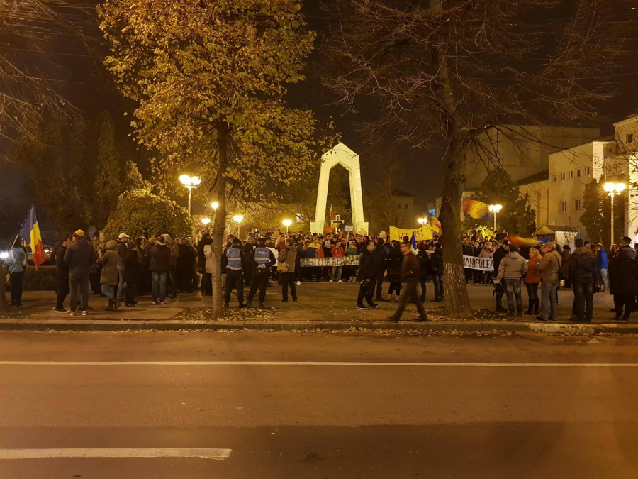 Gălățenii au PROTESTAT față de intenția Guvernului de a modifica legile Justiției | FOTO și VIDEO