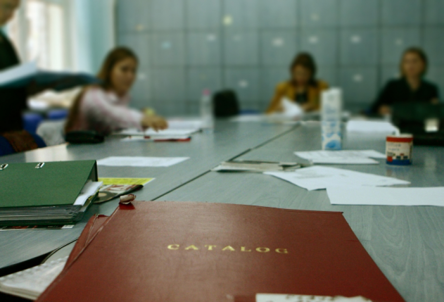 Profesorii români, salarii infime