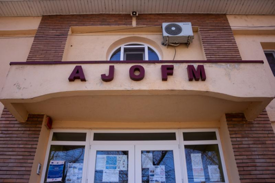 Numai 188 de locuri vacante, prin AJOFM