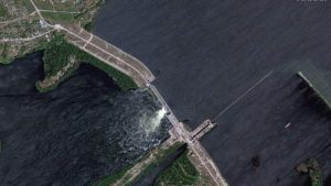 Rusia și Ucraina se acuză reciproc de distrugerea barajului de la Kahovka