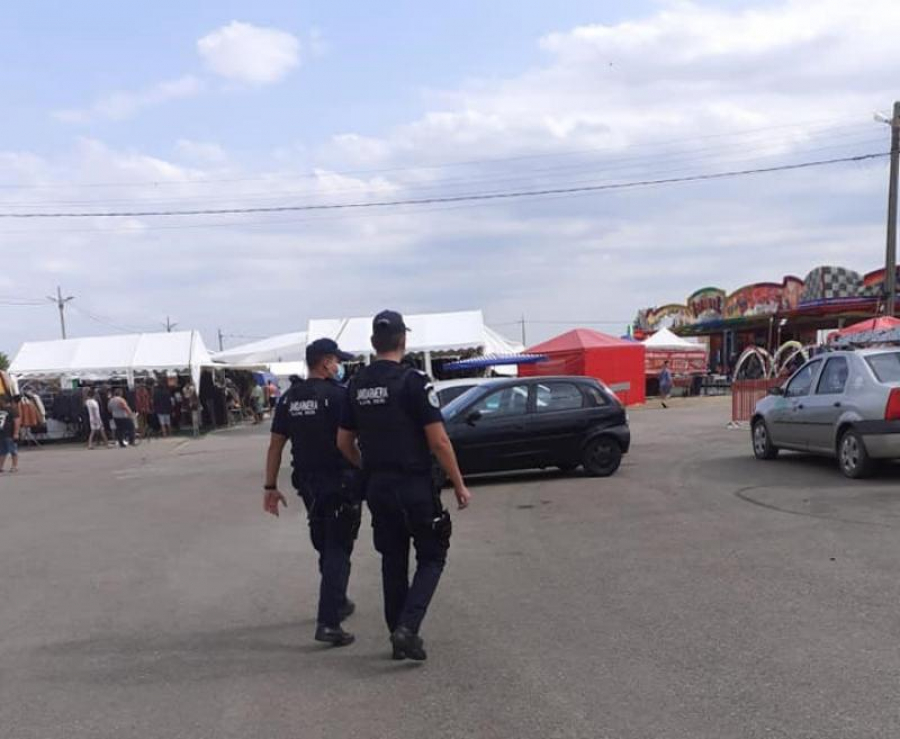 Bătaie între comercianți, la iarmaroc