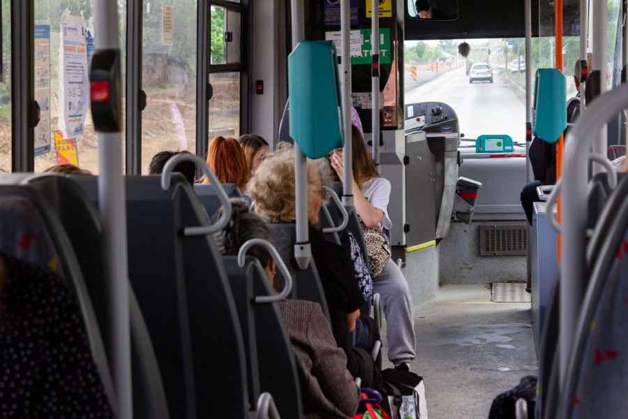 Autobuze suplimentare pe mai multe trasee de transport, de la 1 septembrie