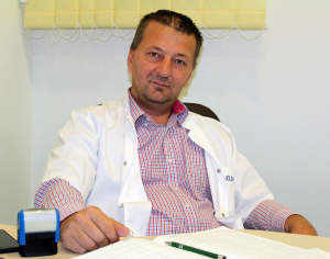 Dr. Bogdan Ciubară operează la Spitalul Judeţean Galaţi din anul 2016
