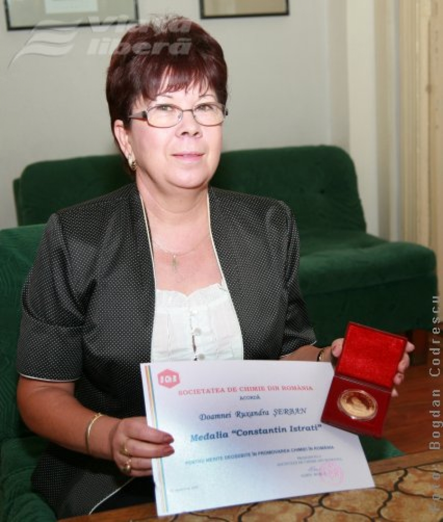 Profesoara Ruxanda Şerban, premiată la Bucureşti