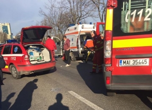 Accident pe Faleză/Două femei au fost lovite pe trecerea de pietoni