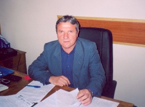 &quot;De când s-a pus centrală la liceu, plătim  în trei luni cât dădeam  înainte într-o lună”