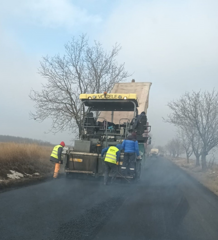 Asfaltare pe DN 24D, între Cuca și Băleni