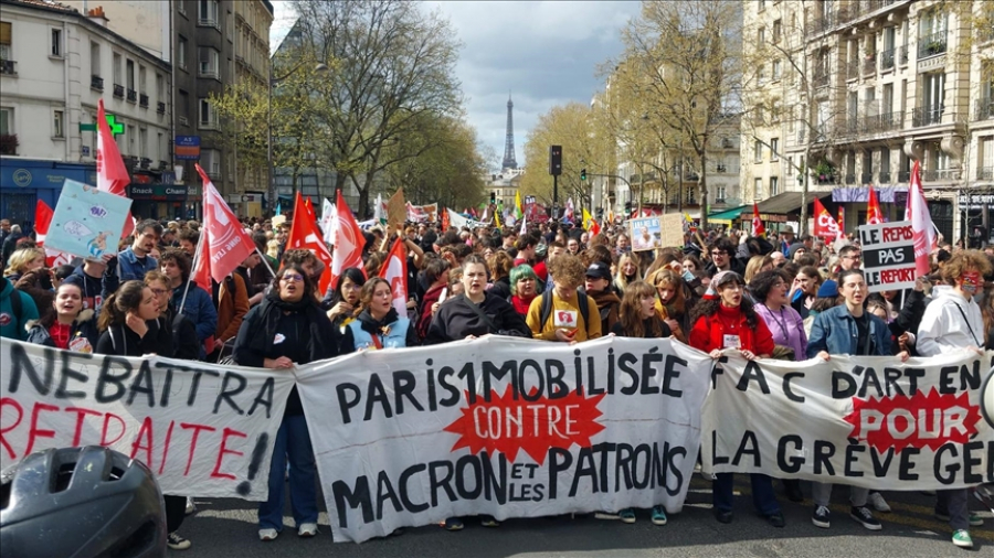 Excursii sindicale pentru proteste, la Paris