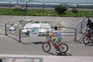 CE NU VĂ PLACE ÎN ORAŞUL GALAŢI? &quot;Vrem tunel, dar nu putem astupa o groapă&quot;