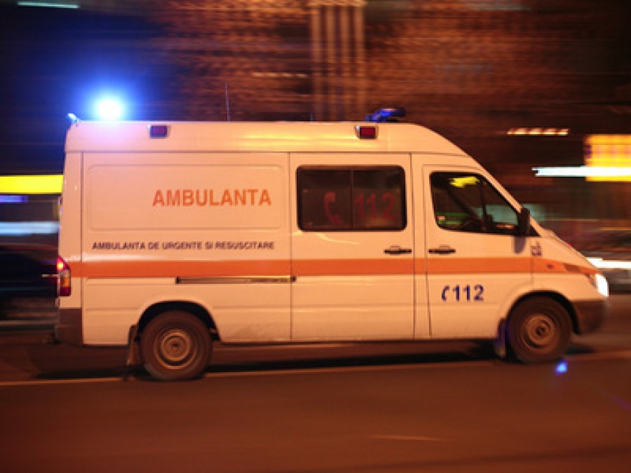 Mai multor gălățeni li s-a făcut rău, la slujba de Înviere
