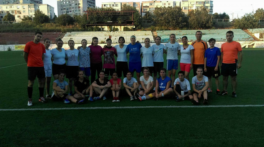 Tehnician experimentat, alături de fotbalistele de la FC Universitatea Galaţi