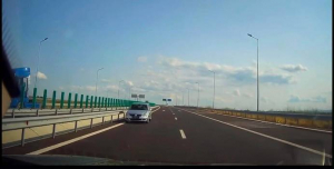 Gălăţean de 77 de ani, sancţionat pentru că rula pe contrasens pe Autostrada A7