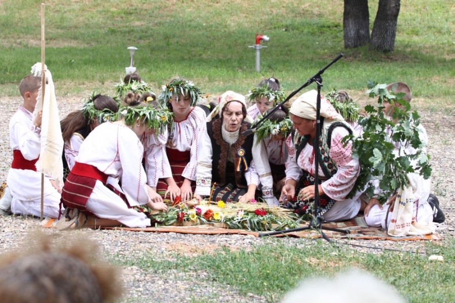 Spectacolul paparudelor la Gârboavele