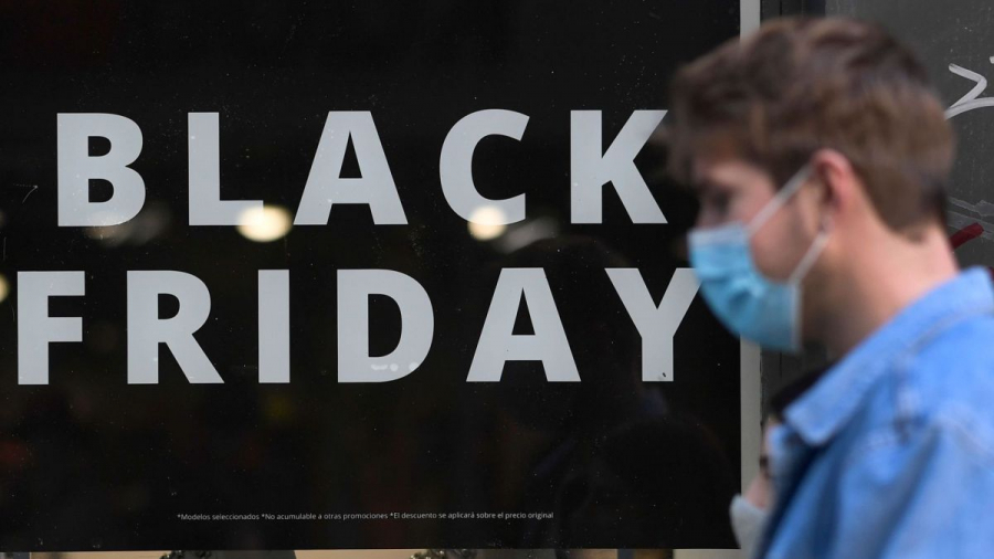 Practici comerciale incorecte de Black Friday. Comisarii ANPC au propus suspendarea site-ului Altex