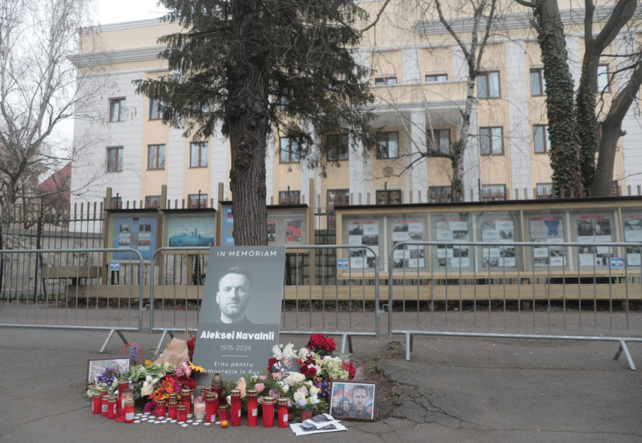 Strada Alexei Navalnîi, lângă Ambasada Rusiei din București