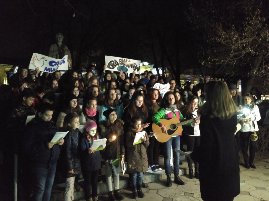 N-a fost Madrigalul, ci copiii Galaţiului. ORA PĂMÂNTULUI, sărbătorită prin cântec în Parcul Eminescu (VIDEO)