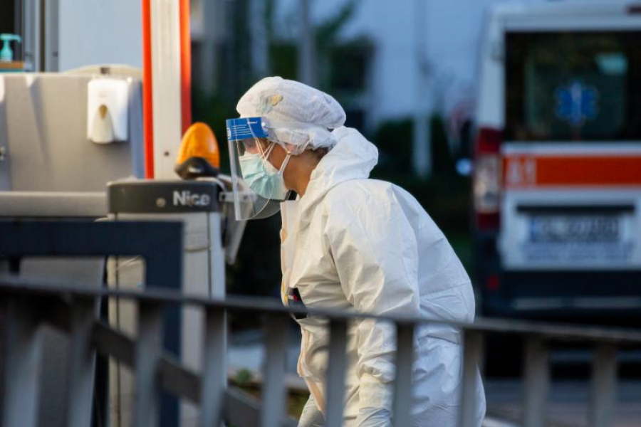 Încă un record al pandemiei: Peste 40.000 de cazuri noi de infectare cu COVID-19 în România