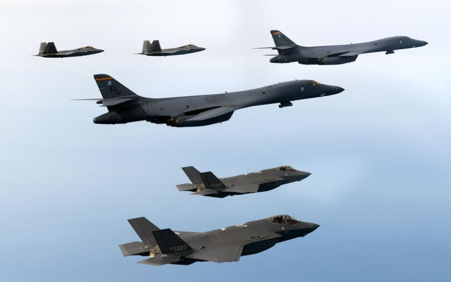 Cel mai puternic bombardier strategic american, în peninsula coreeană