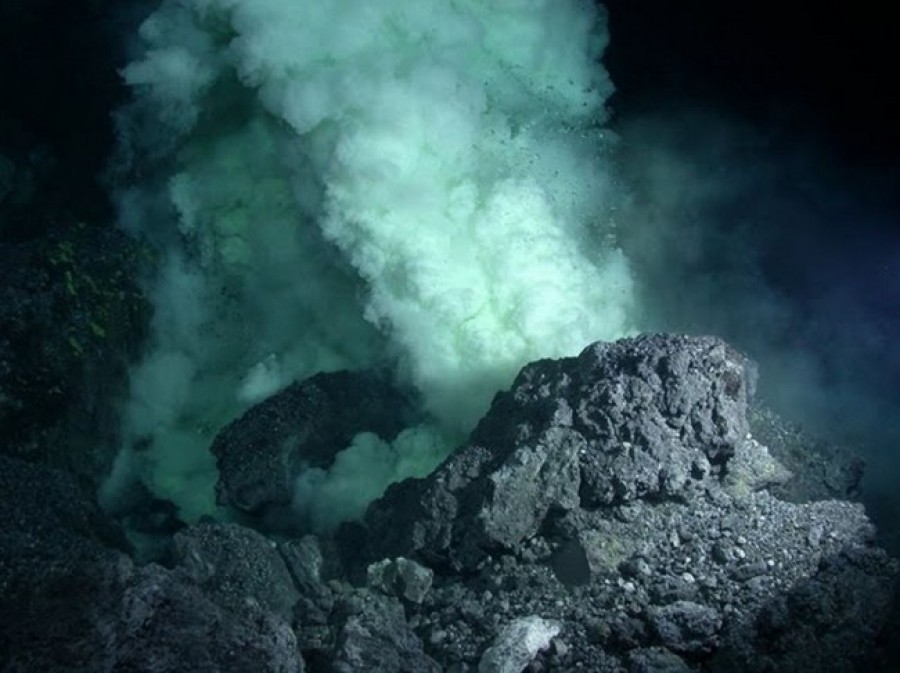 S-a descoperit cel mai mare vulcan din lume, ascuns sub apele Oceanului Pacific