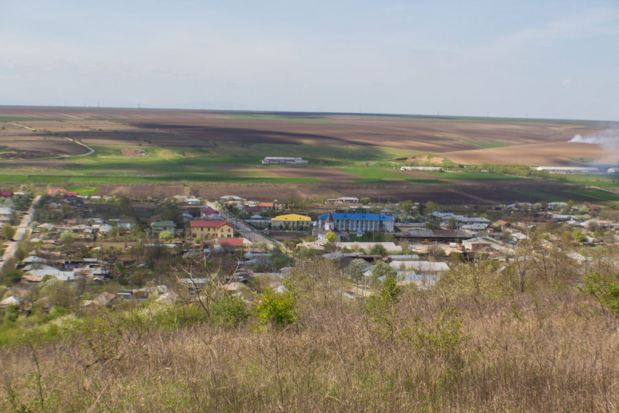 Administraţie locală cu bani puţini şi multă determinare. Cum transformi un sat amărât într-o comună modernă (FOTO)