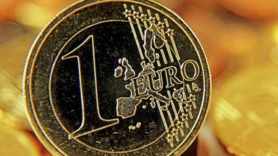 Moneda euro mai are de așteptat în Cehia