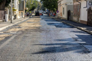 Se redeschide traficul pe strada Eroilor