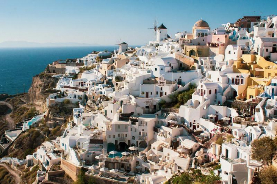 Fără restricții în vacanțele din Grecia