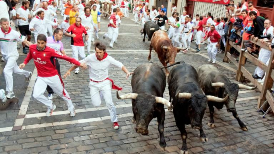 Opt răniţi la festivalul de la Pamplona