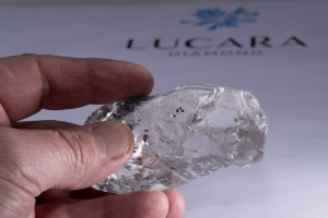 Diamant alb rarisim, descoperit în Botswana
