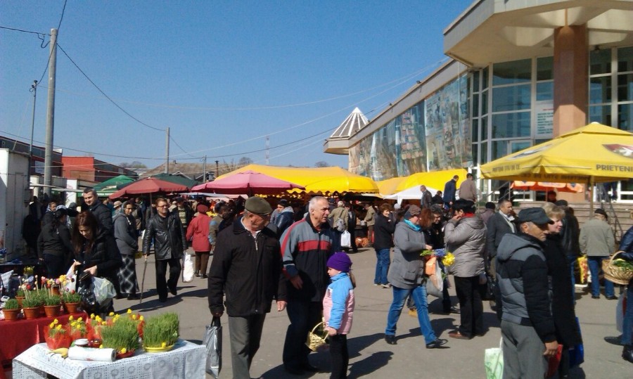 AGLOMERAŢIE mare prin PIEŢE. Iată PREŢURILE! 