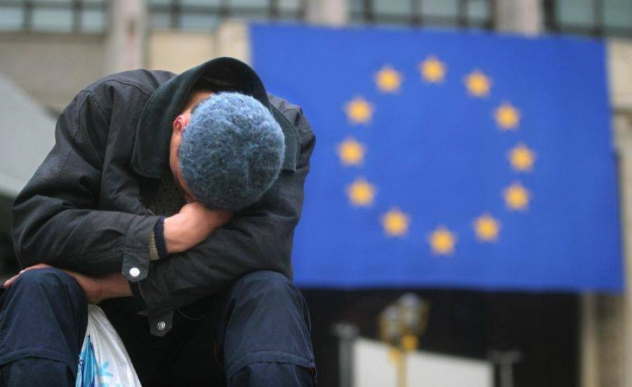 Tinerii români, cel mai mare risc de sărăcie din Europa