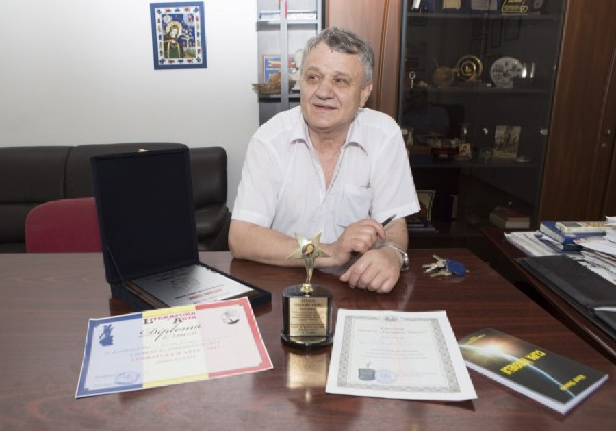 Viorel Dinescu - 70. Profesorul de matematică îndrăgostit de infinitul cuvintelor