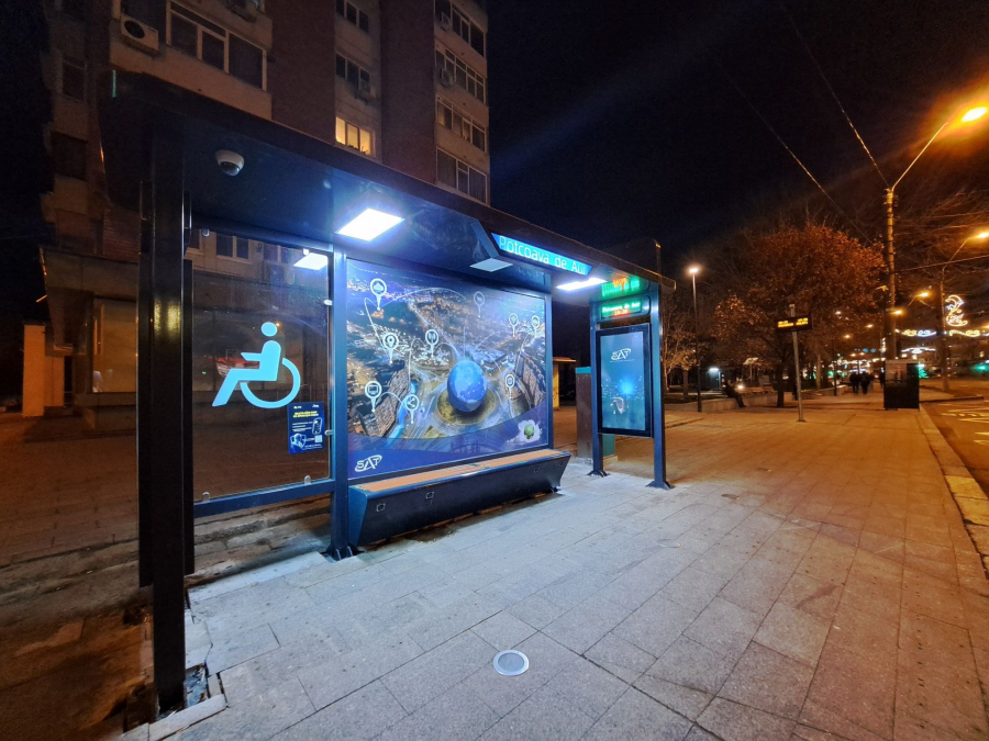 Ce facilităţi oferă prima staţie smart de autobuz pusă în funcţiune la Galaţi
