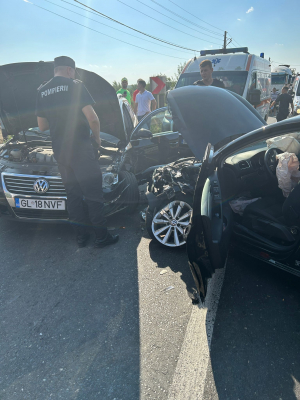 UPDATE: Grav accident rutier pe o șosea din Galați. Sunt opt victime, dintre care patru copii (VIDEO)